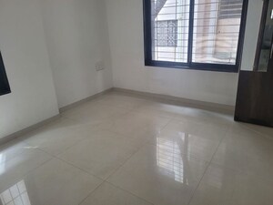 2 BHK Apartment For Sale in Manisha Apartment Law College Road, Law College Road