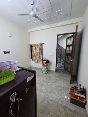 1 RK Independent House For Rent in Sector 23