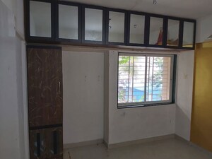 Room in 1 BHK Apartment at Saudamini Apartments, Kothrud – for Rent