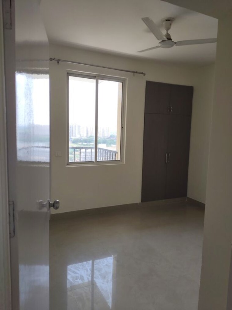 Room, sare-home 2.5 Bedroom 1326 Sq.Ft. Apartment In Sector 92 Gurgaon 10570738
