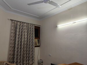 Room in 3 BHK Builder Floor at Sector 80 – for Rent