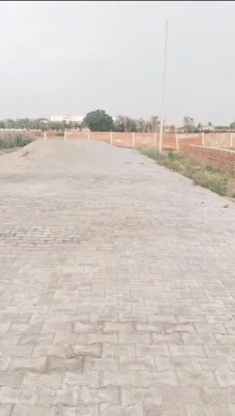 undefined, chaitanya vihar  100 Sq.Yd. Plot In Chaitanya Vihar Vrindavan 10570727
