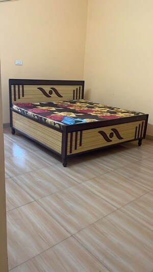 Bedroom in 2 BHK Builder Floor at Mowa – for Rent