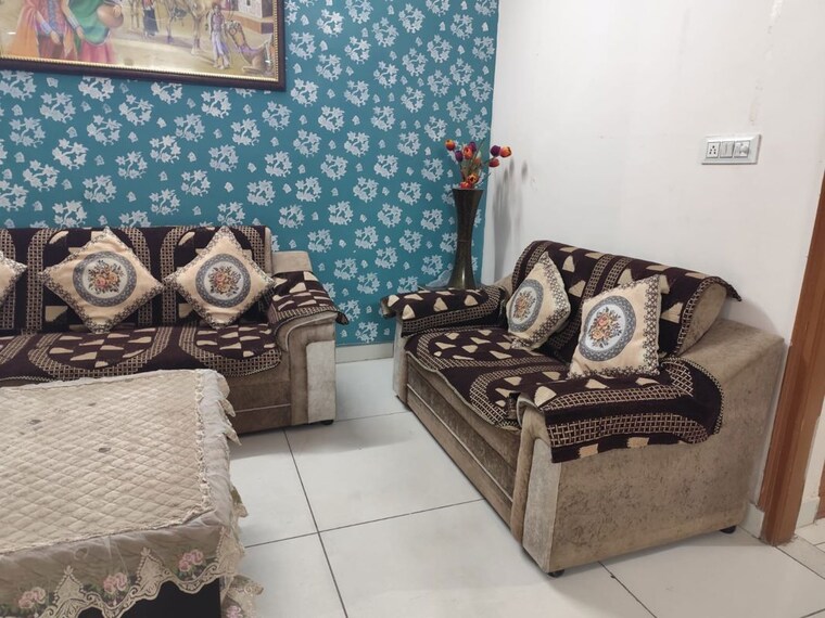 Living Room, silver-city-extention 2 Bedroom 1250 Sq.Ft. Apartment In Vip Road Zirakpur 10570759