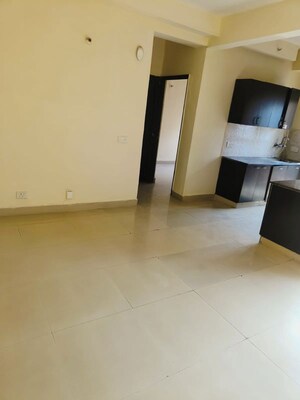 Furnished Amenities in 3 BHK Apartment at Aims Golf City, Sector 75 – for Rent