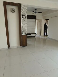 3 BHK + Servant Room,Study Room,Basement Apartment For Rent in Maxblis White House