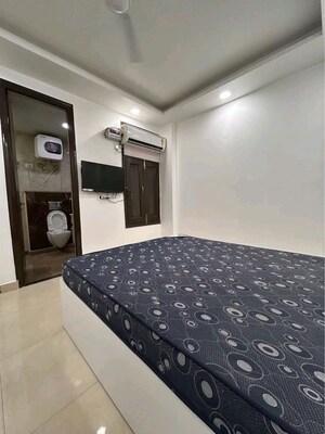 1 RK Builder Floor For Rent in Sector 42
