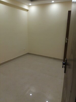 Room in 2 BHK Builder Floor at Sector 23 Dwarka – for Rent