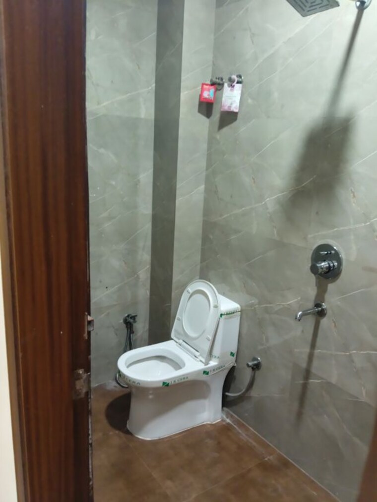 Bathroom, sector 23 dwarka 2 Bedroom 710 Sq.Ft. Builder Floor In Sector 23 Dwarka Delhi 10570791