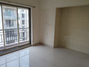 Room in 2 BHK Apartment at Tulsidham Complex, Kapur Bawdi – for Rent