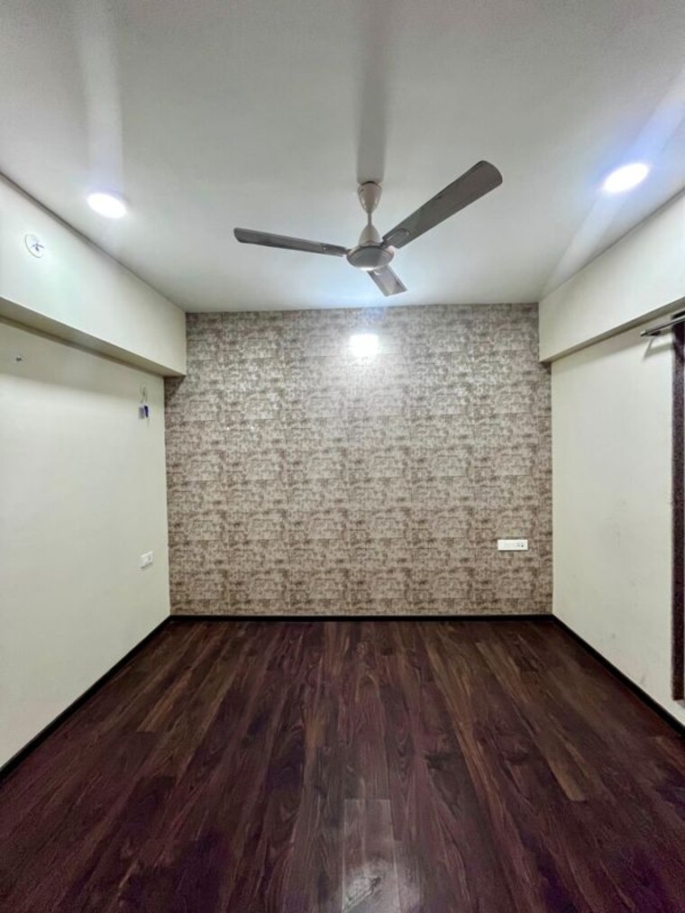 Room, paradise-lifespaces-sai-world-city 2 Bedroom 1000 Sq.Ft. Apartment In New Panvel Navi Mumbai 10570804