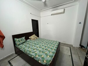 Bedroom in 3 BHK Builder Floor at Sector 56 – for Rent