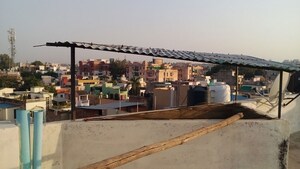 Terrace in 2 BHK Builder Floor at Patel Nagar – for Sale