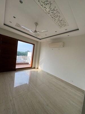 3 BHK Builder Floor For Rent in Sector 15