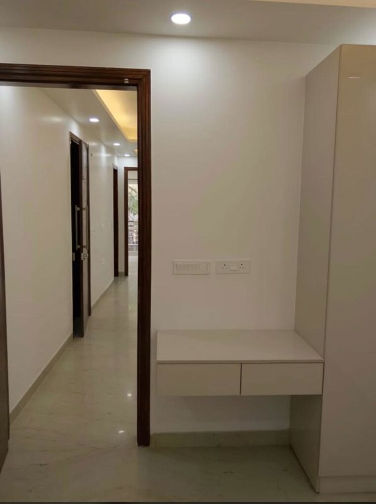 Other, vasant kunj 2 Bedroom 85 Sq.Yd. Builder Floor In Vasant Kunj Delhi 10570801