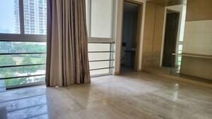 Room in 5 BHK Apartment at Mahagun Marvella, Sector 78 – for Rent
