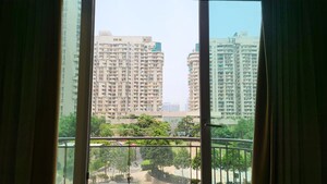 Swimming Pool in 5 BHK Apartment at Mahagun Marvella, Sector 78 – for Rent