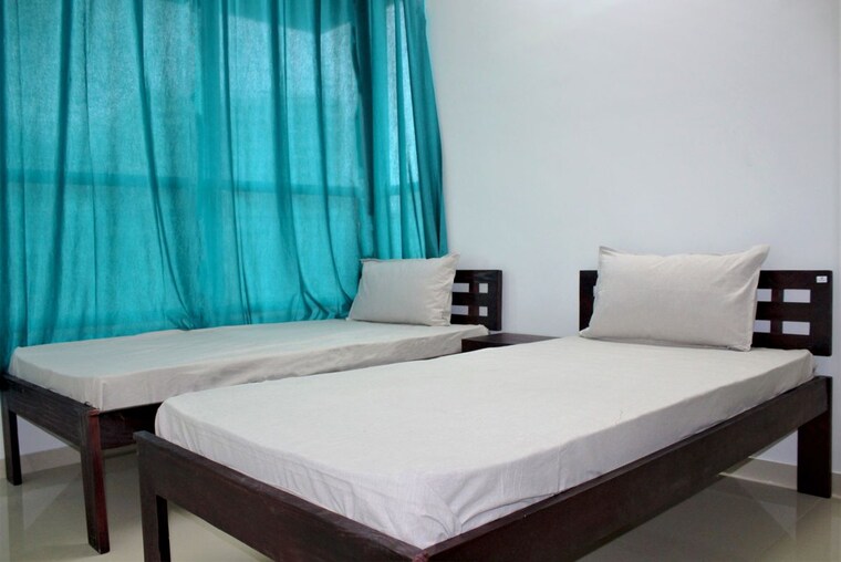 Bedroom, bhandup west Pg For Girls In Bhandup West 10570856