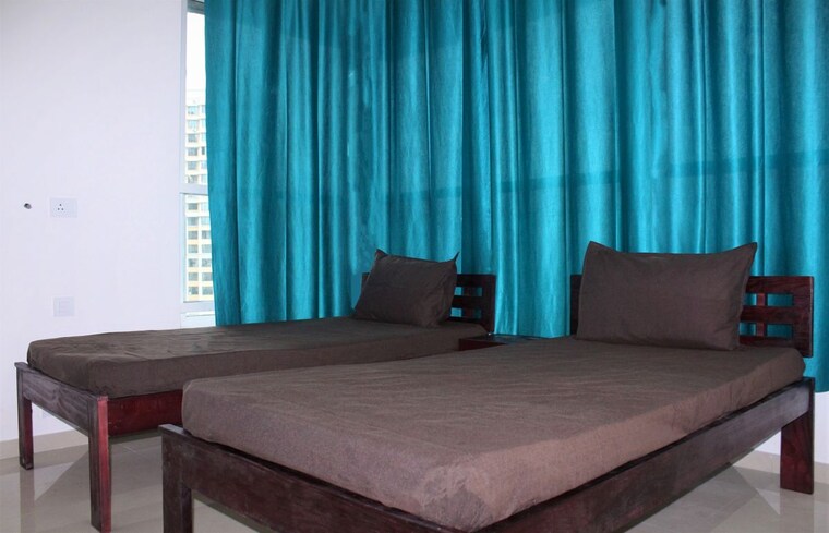 Bedroom, bhandup west Pg For Girls In Bhandup West 10570856
