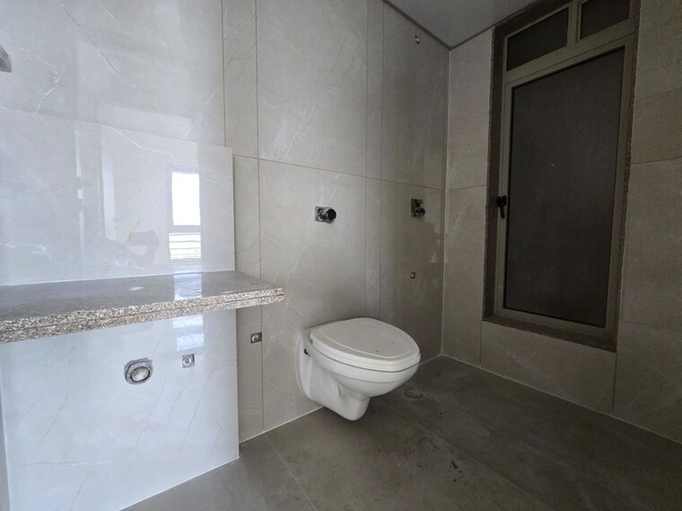 Bathroom, gurukrupa-marina-enclave 3 Bedroom 788 Sq.Ft. Apartment In Malad West Mumbai 10570824