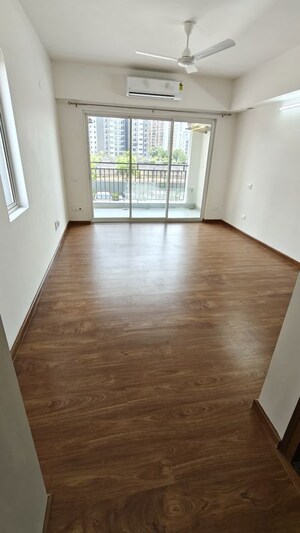 Room in 3 BHK Apartment at Godrej Air Sector 85, Sector 85 – for Rent
