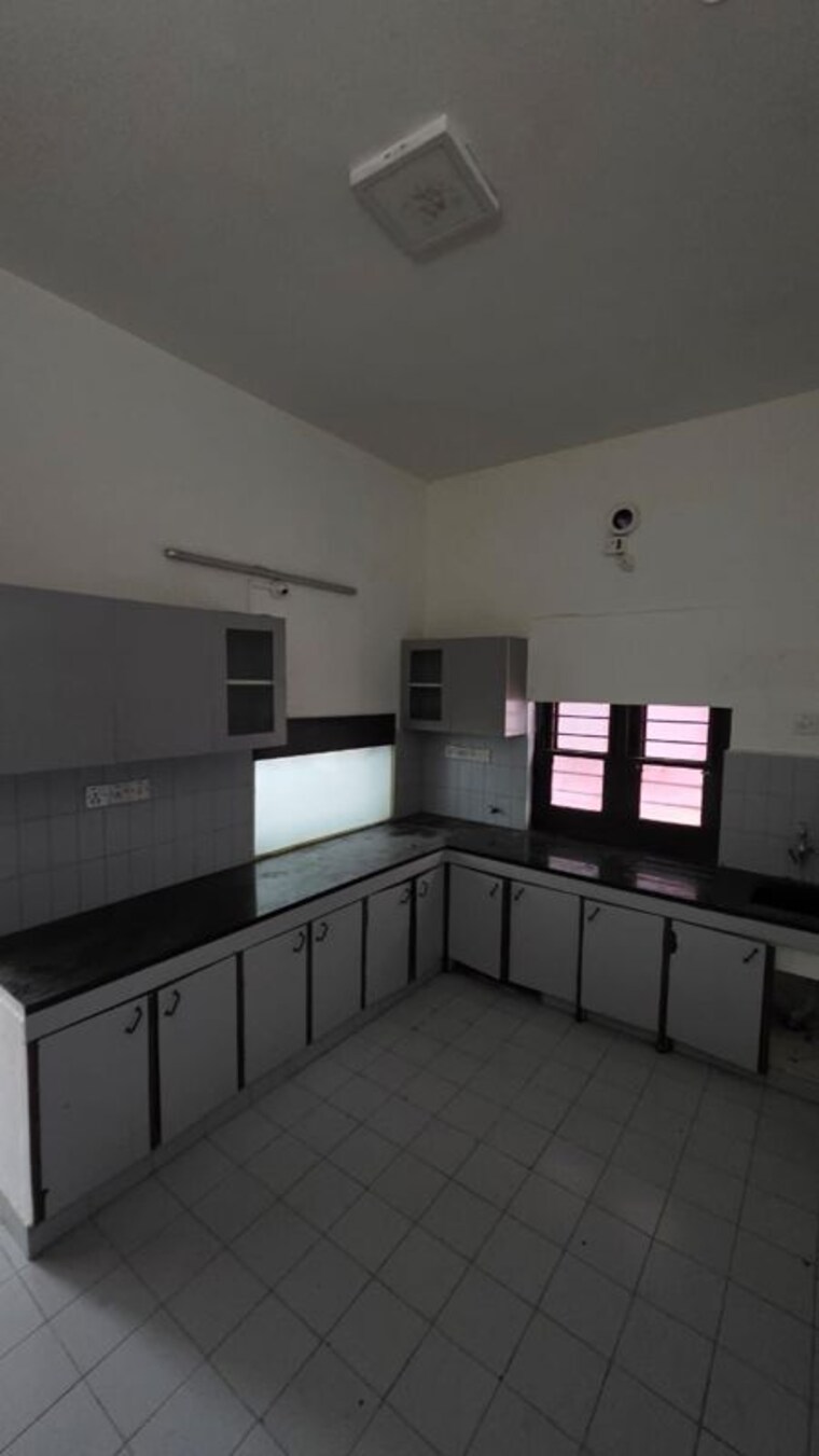 Kitchen, casa-lavelle 6 Bedroom 4000 Sq.Ft. Builder Floor In Lavelle Road Bangalore 10570882