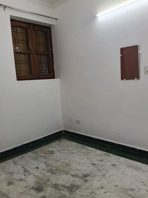 Room in 2 BHK Builder Floor at Sector 47 – for Rent