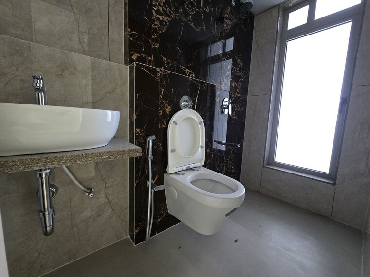 Bathroom, gurukrupa-marina-enclave 3 Bedroom 818 Sq.Ft. Apartment In Malad West Mumbai 10570871