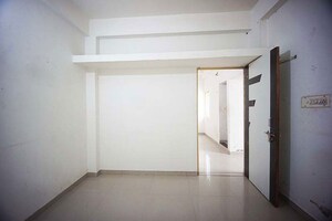Room in 1 BHK Apartment at Nikol – for Sale