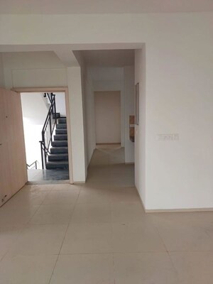 Room in 3 BHK Builder Floor at Sector 22 – for Rent