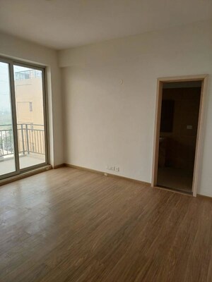 Room in 3 BHK Builder Floor at Sector 22 – for Rent