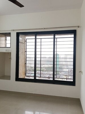 Room in 2 BHK Apartment at Group Seven Rushi Heights, Goregaon East – for Sale