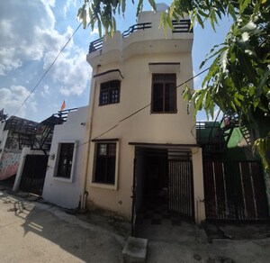 2 BHK Independent House For Sale in Banthra Sikander Pur