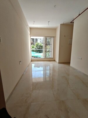 Room in 2 BHK Apartment at Sugee Sea Krest, Worli – for Rent