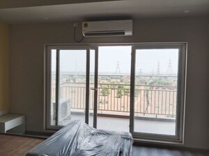 Room in 1 BHK Builder Floor at Sector 22 – for Rent