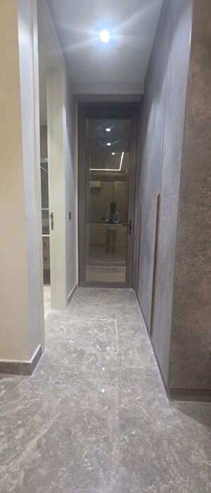Building Lobby in 3 BHK Builder Floor at Gujranwala Town – for Sale