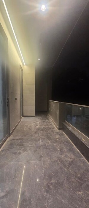 Building Lobby in 3 BHK Builder Floor at Gujranwala Town – for Sale
