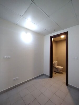 Room in 4 BHK Apartment at Prestige White Meadows, Whitefield – for Sale
