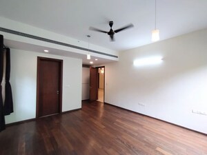 Room in 4 BHK Apartment at Prestige White Meadows, Whitefield – for Sale