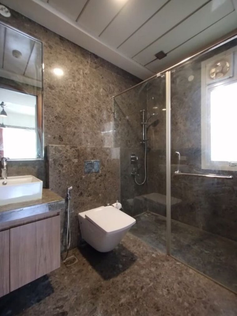 Bathroom, prestige-white-meadows 4 Bedroom 4021 Sq.Ft. Apartment In Whitefield Bangalore 10570941