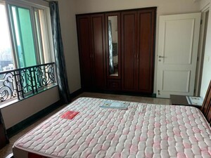 Bedroom in 2 BHK Apartment at Hiranandani Meadows, Manpada – for Sale