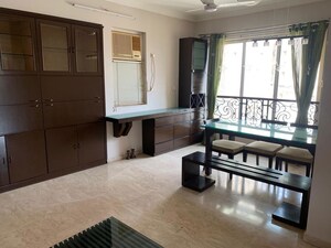 Living Room in 2 BHK Apartment at Hiranandani Meadows, Manpada – for Sale