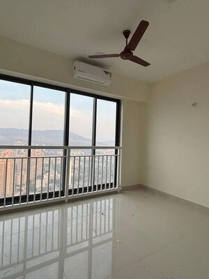 Room in 2 BHK Apartment at Dynamix Divum, Malad East – for Rent