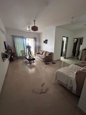 Team Area in 3 BHK Apartment at DB Woods, Goregaon East – for Rent