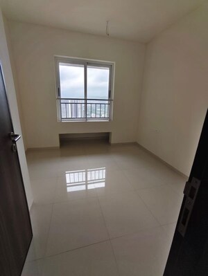 Room in 1 BHK Apartment at Sector 7 Pushpak Nagar – for Sale