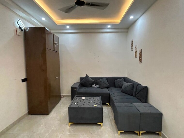 Living Room, freedom fighters enclave 1 Bedroom 550 Sq.Ft. Builder Floor In Freedom Fighters Enclave Delhi 10570966