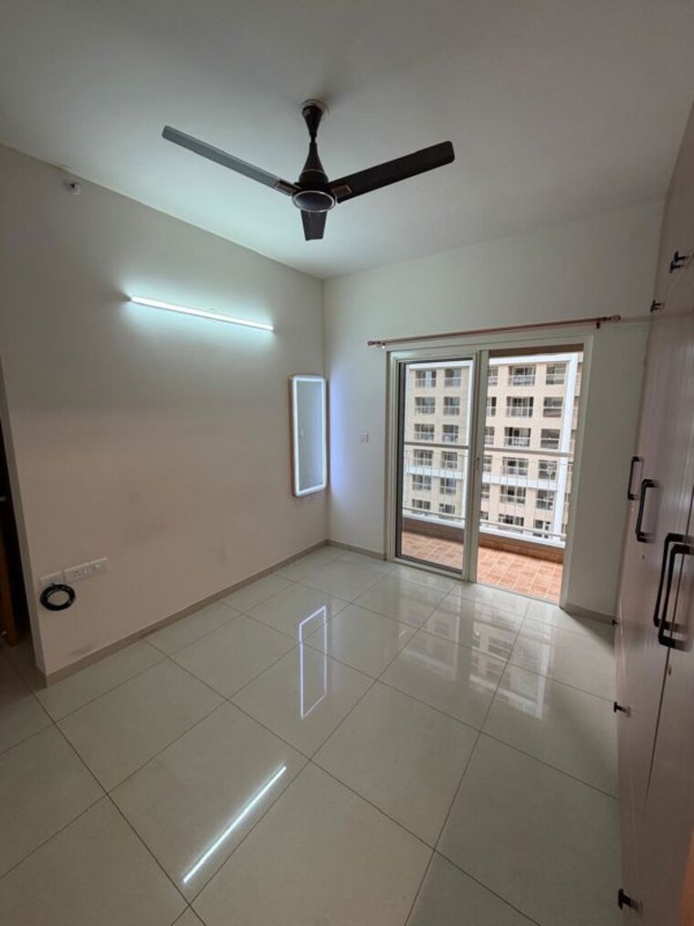Bathroom, sobha-dream-gardens 2 Bedroom 1932 Sq.Ft. Apartment In Thanisandra Main Road Bangalore 10570968