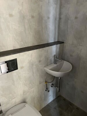 Bathroom in  Pg at Mulund West – for Rent