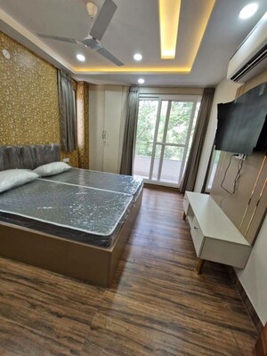 Bedroom in 3 BHK Builder Floor at BPTP Amstoria, Sector 102 – for Rent