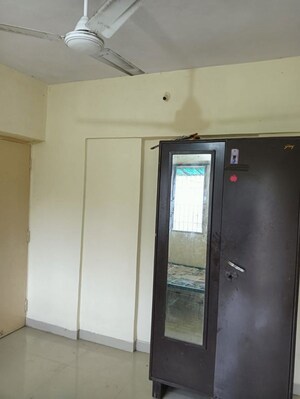 Room in 1 RK Apartment at Prajakta Chs Vasant Vihar, Vasant Vihar – for Rent